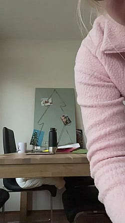Twerking My Asian Bubble Butt'