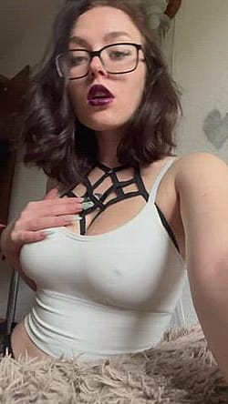 Such Small Nipples On Big Tits Look So Cute'
