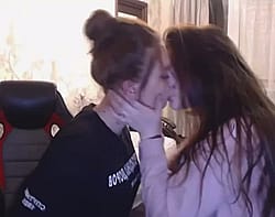 Friends Girls Kissing'