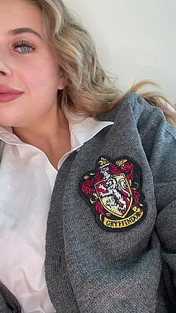 20 Points To Gryffindor If You Eat Pussy!'