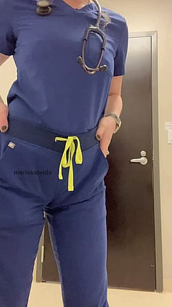 30 Yr Old Married Mom And Nurse Fuck Me At Work?'