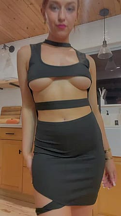 The Perfect Dress For Sex ?'