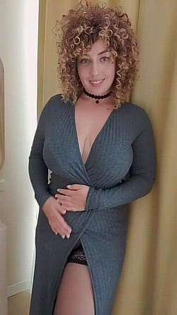 It Makes Me Happy To Show My Curves To Strangers Online'