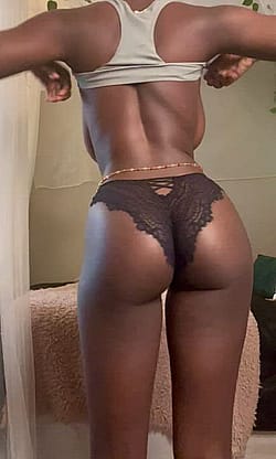 Not Many Black Girls On Here How’s My Butt☺️'