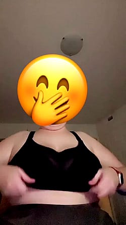Bra Chubby Titty Drop Porn GIF by daddyissueschick96'