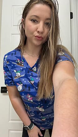 Romantic date idea: Tittyfucking a nurse during lunch break, yay or nay? 🙈'